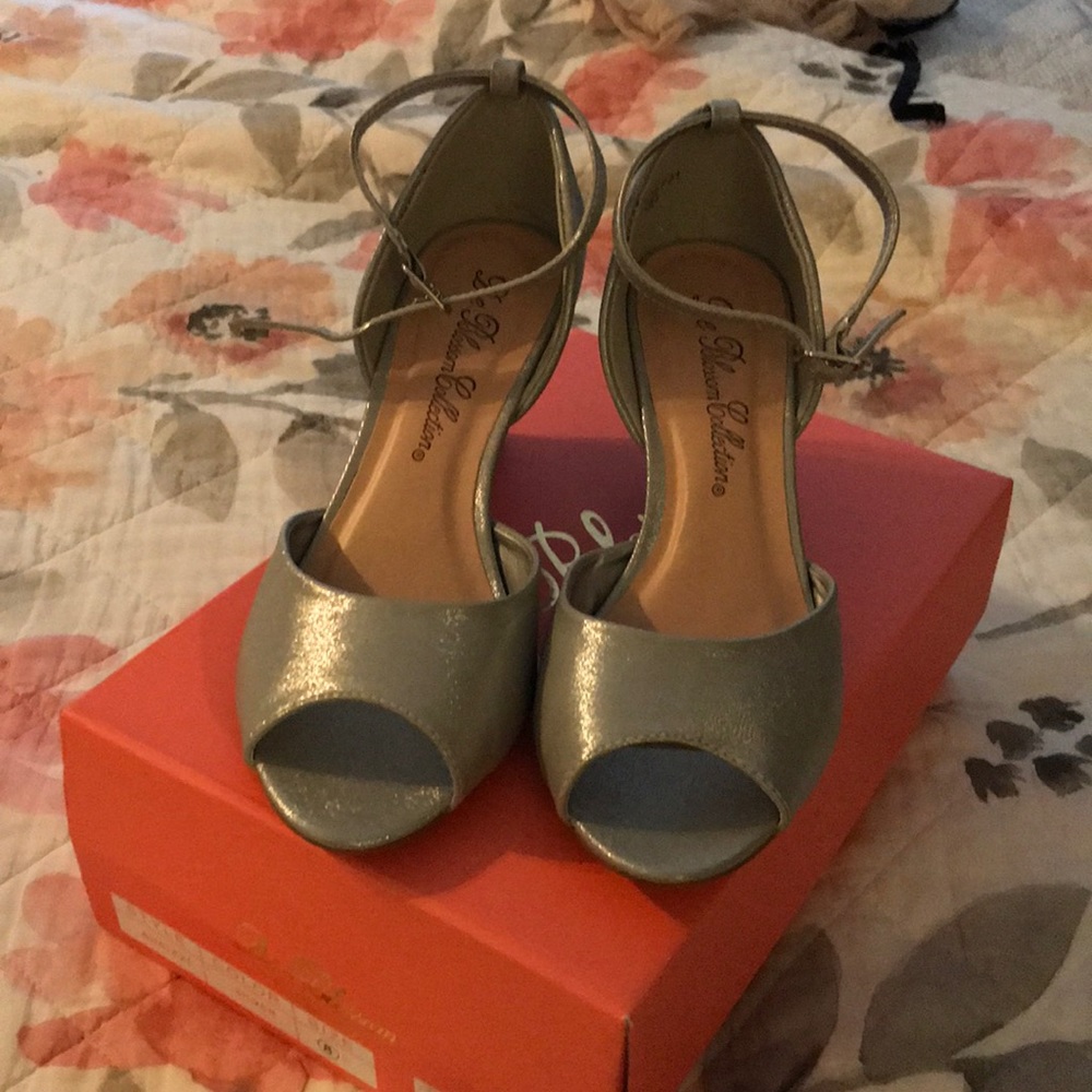 Formal shoes